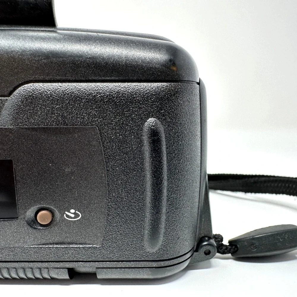 Kodak Advantix 3200 AF APS Film Camera Ektanar 25mm Lens Flash
